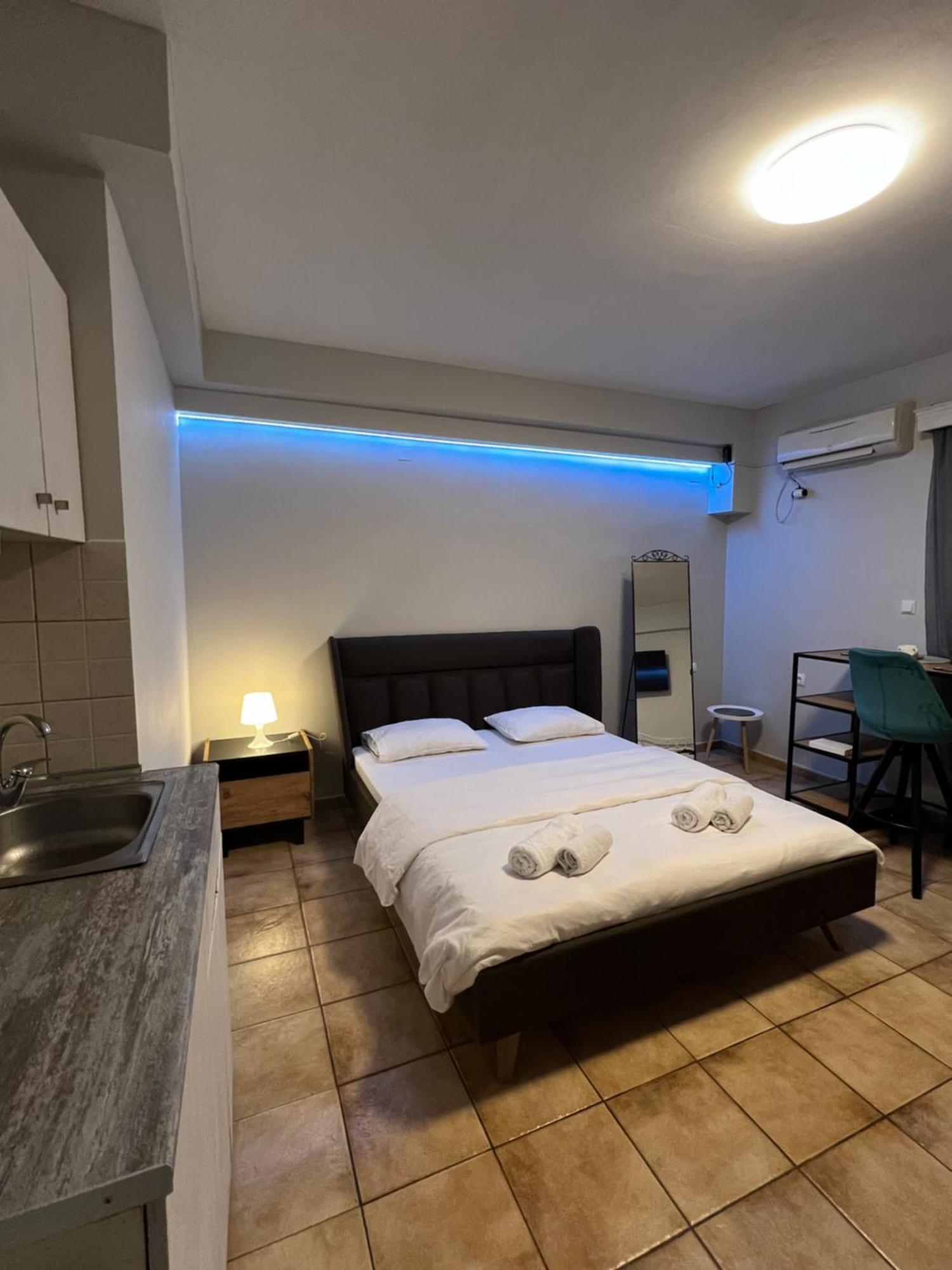 Larisa City Ap 5 With Parking Exterior foto